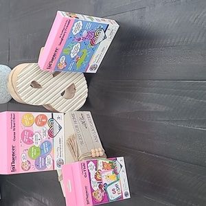 THE INFLUENCER IS FLASH CARDS FOR AGE 3 KIDS